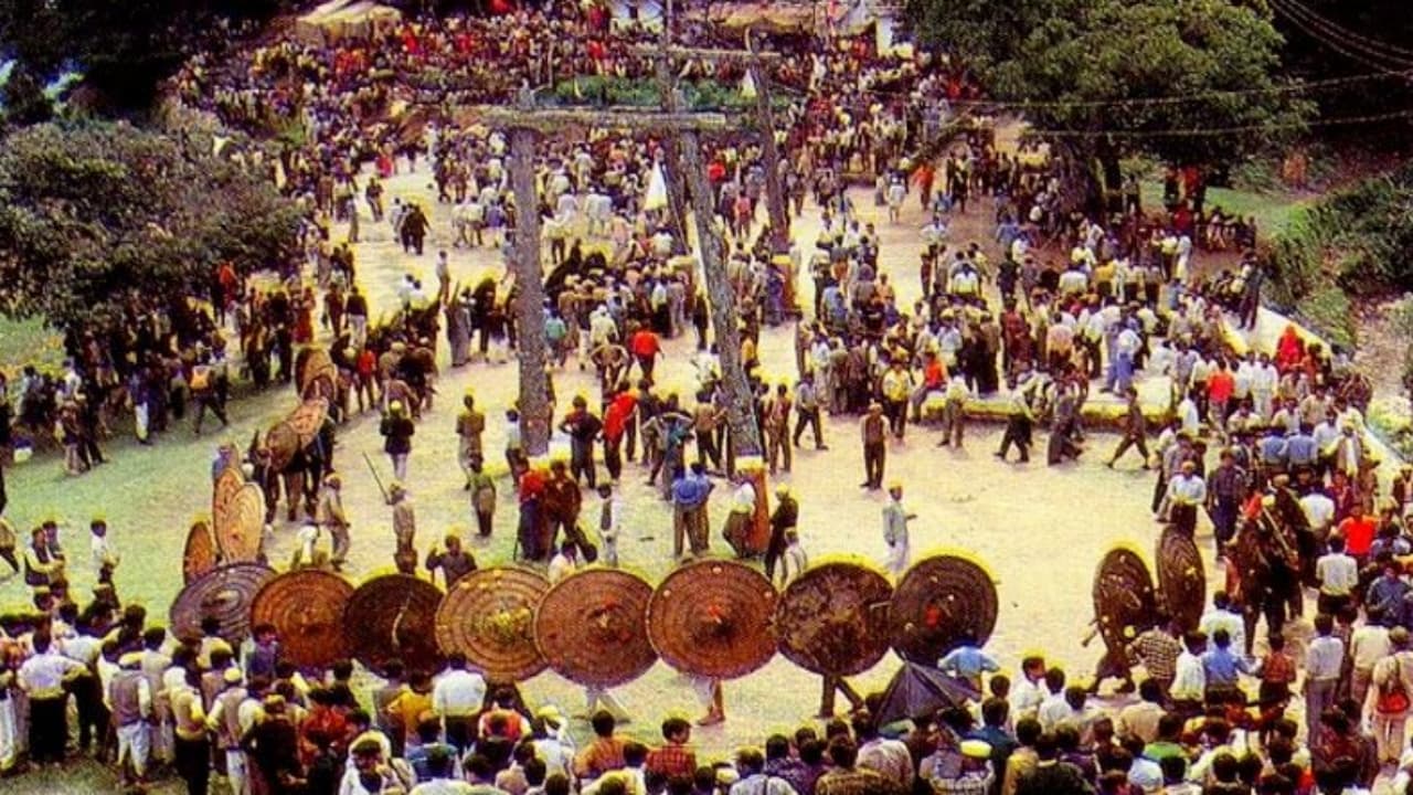 Rakhi Special: రాఖీ పండుగ రోజు రాళ్లతో కొట్టుకుంటారు