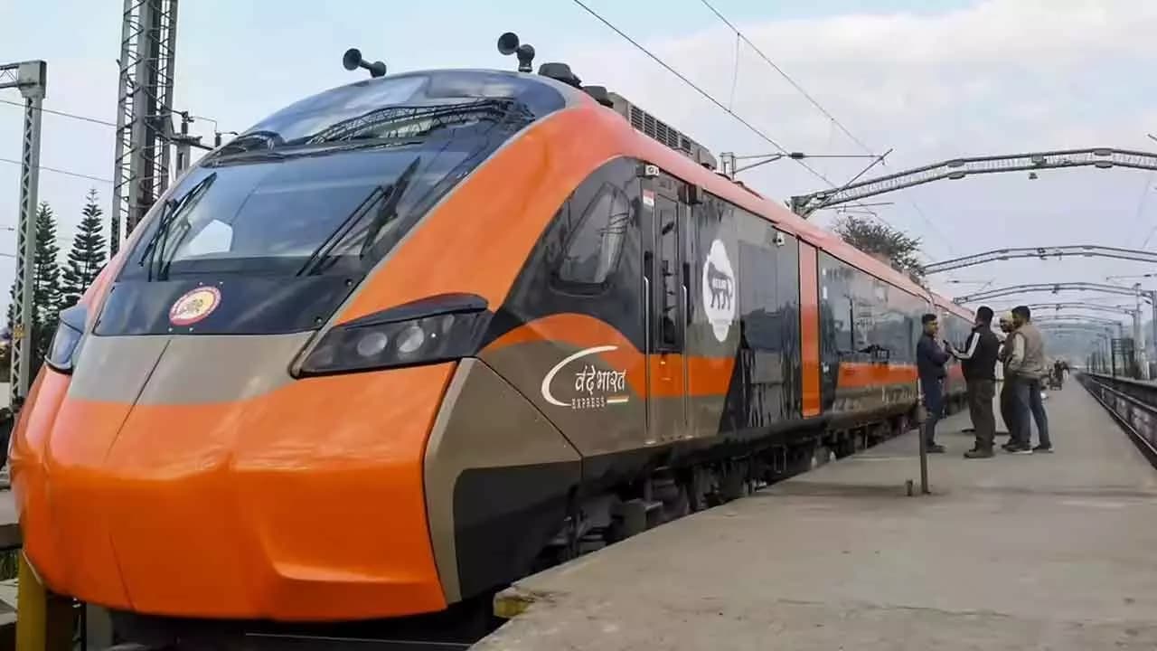Vande Bharat Sleeper Update: మార్చి నాటికి మరో రెండు రైళ్లు సిద్ధం.. పట్టాలెక్కేది ఎప్పుడంటే?