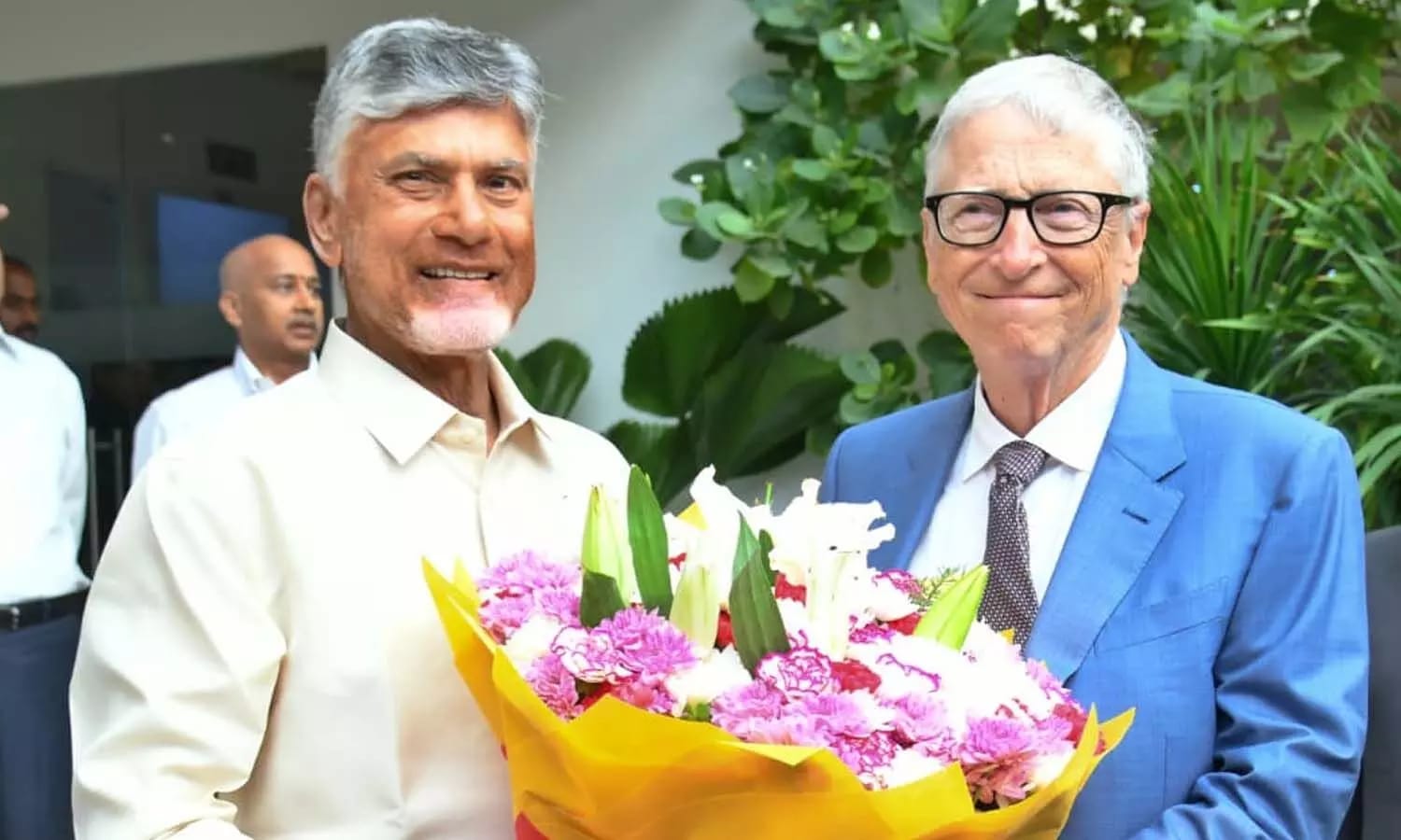 Bill gates in Andhra Pradesh: ఏపీలో బిల్ గేట్స్..ఆర్ టి జీ ఎస్ ను సందర్శించి..బాబు పాలనపై ప్రశంసలు