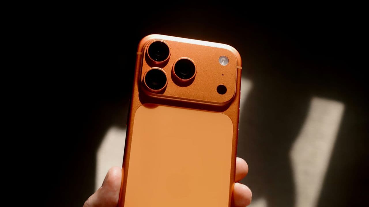 Apple iPhone 18 Pro Max: ఐఫోన్ 18 ప్రో మ్యాక్స్.. లక్షన్నర దాటేయనున్న ధర.. కిడ్నీలు అమ్మాల్సిందేనా..?