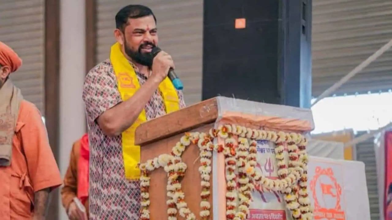 'కత్తులు, కటార్లతో కాదు చేతులతో చంపేస్తా'