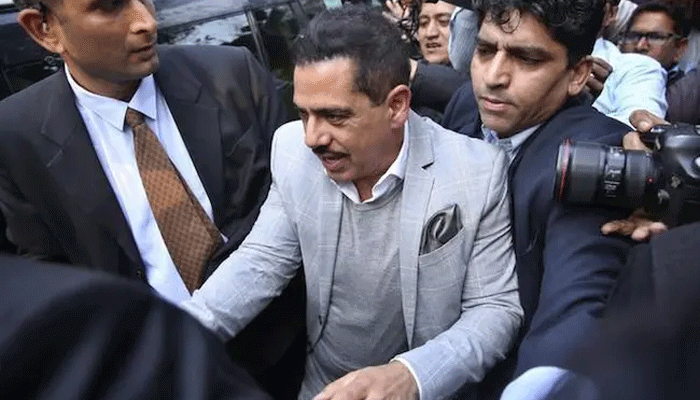 Priyanka Gandhi husband Robert Vadra: మనీలాండరింగ్ కేసులో విచారణకు హాజరైన ప్రియాంకా గాంధీ భర్త రాబర్ట్ వాద్రా..!