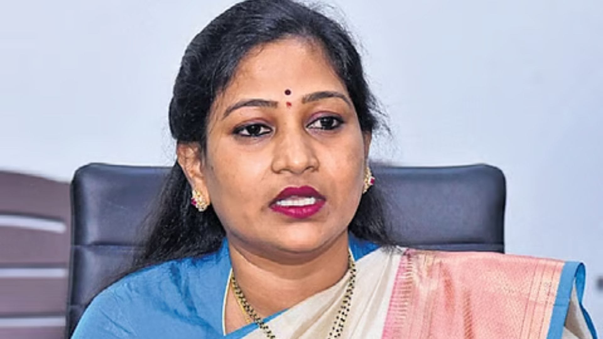 Anitha: జగన్.. అతని గొయ్యి అతనే తవ్వుతున్నారు