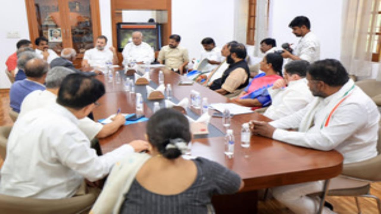 Mallikarjun Kharge: తెలంగాణ కులగణన దేశానికే రోల్ మోడల్