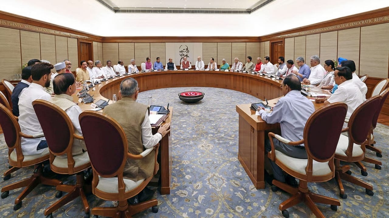 Cabinet Meeting: కేంద్ర కేబినెట్ భేటీలో యువతకు వరాలు